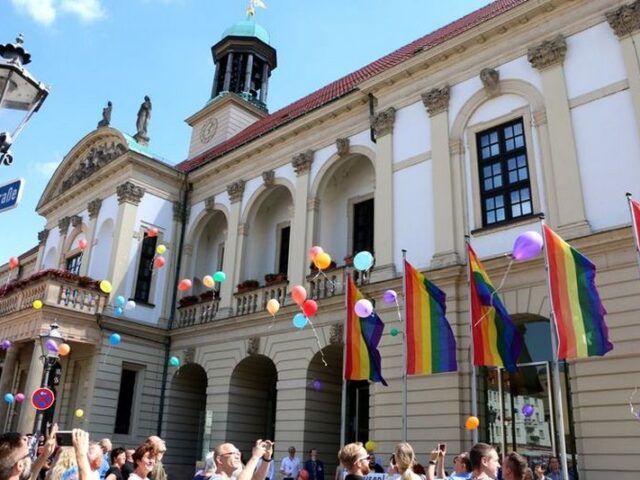 Internationaler Aktionstag gegen Homophobie, Bi-, Inter- und Transfeindlichkeit in Magdeburg