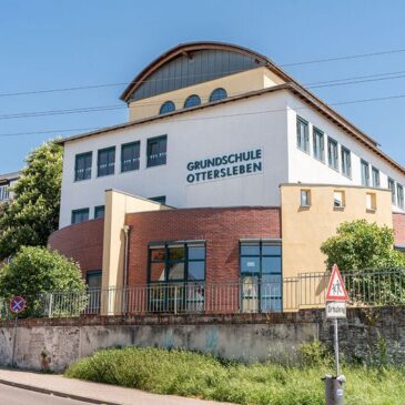 Oberbürgermeisterin weiht Erweiterungsneubau ein / Grundschule Ottersleben benötigte mehr Platz für die Schülerinnen und Schüler