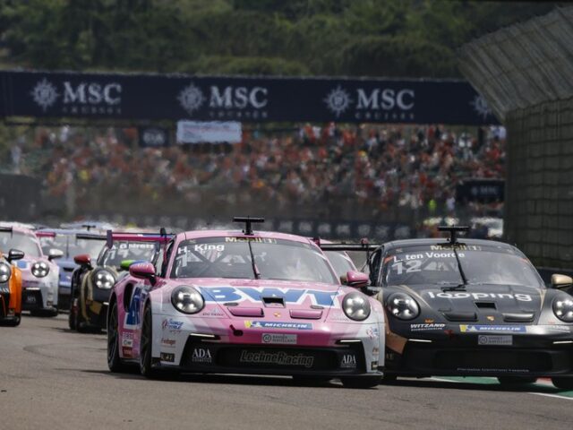 Larry ten Voorde feiert Sieg in seinem 200. Markenpokalrennen mit Porsche