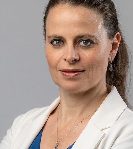 AOK-Umfrage zeigt: Menschen schützen sich nicht ausreichend vor UV-Strahlung: So geht Sonnenschutz richtig