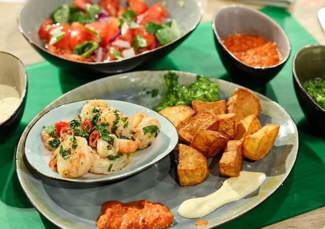 Die Küchenschlacht: Erbsen-Guacamole vs. Knoblauch-Garnelen vom 16. Mai 2024