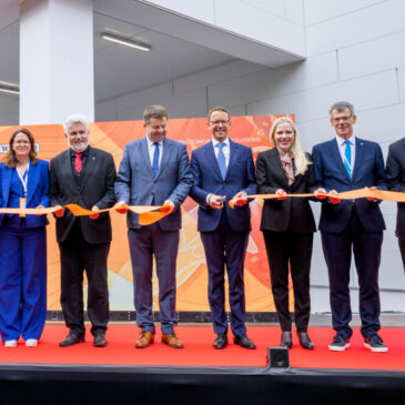 Willingmann bei Einweihung von mRNA-Kompetenzzentrum am Biotech-Standort Halle