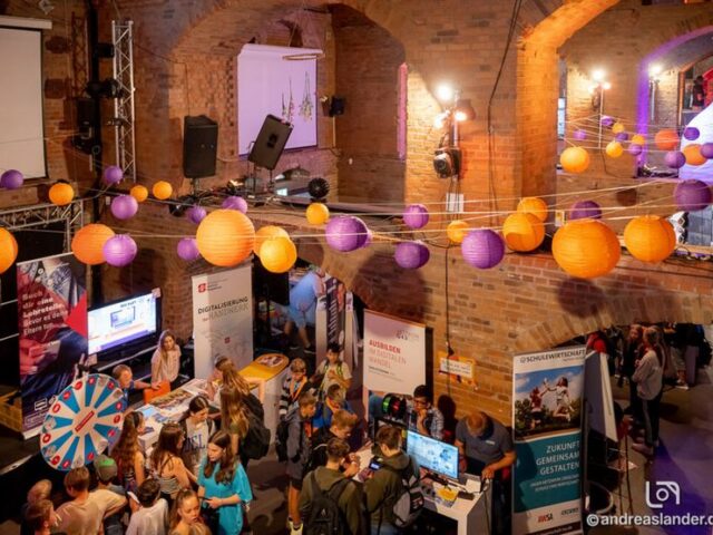 Magdeburger MINT-MACHEN-Festival am 18. und 19. Juni: Programmieren und Löten in die MINT-Welt eintauchen