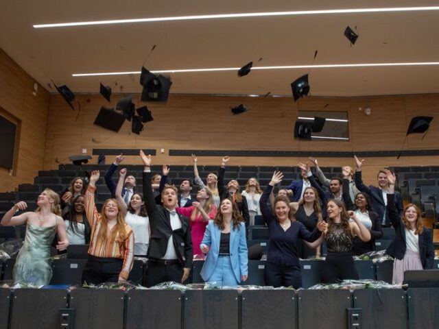 Abschied ins Berufsleben: Feierliche Exmatrikulation Medizin und Immunologie