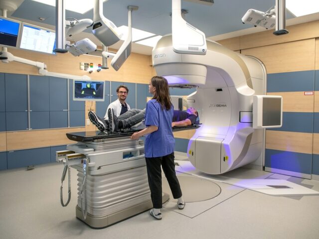 Erfolgreiche Krebsbehandlung mithilfe innovativer Medizintechnik an der Universitätsmedizin Magdeburg