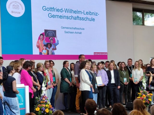 Verbraucherschulen geehrt – Auch Preisträgerschulen aus Sachsen-Anhalt überzeugen mit Engagement für schulische Verbraucherbildung