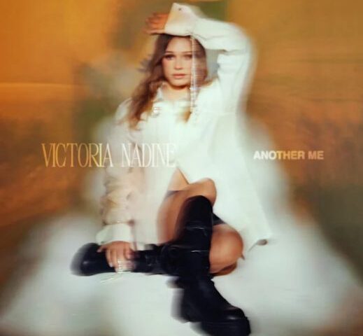 Victoria Nadine meldet sich mit ihrem Sommerhit “Another Me” zurück