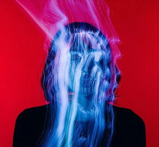 BESOMORPH legt eine kraftvolle Techno-Version von “Hey Baby” vor