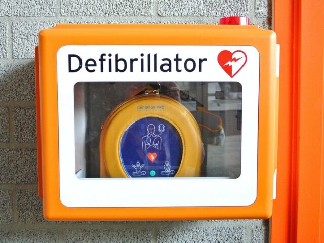 65-Jähriger klaut Defibrillator im Hauptbahnhof Magdeburg