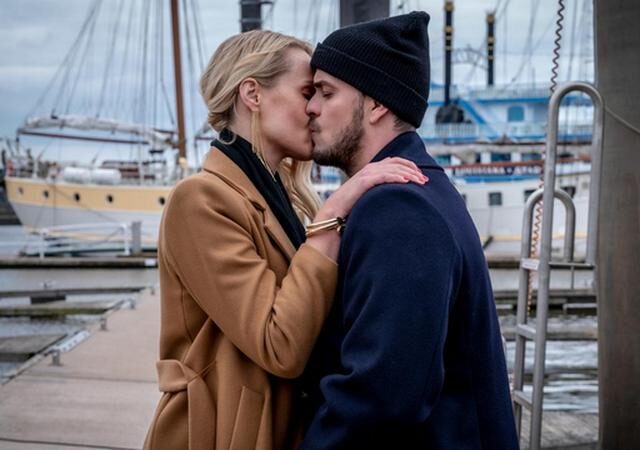 Krimiserie: Notruf Hafenkante – Pokerprinzessin (ZDF 19:25 – 20:15 Uhr)