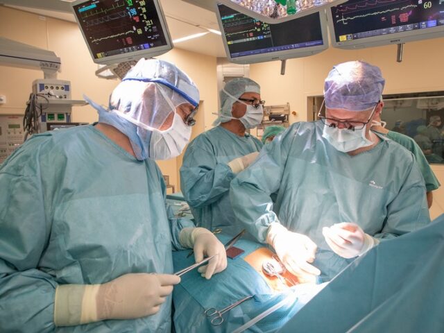 Erstmaliger Einsatz der Barostimulationstherapie an der Universitätsmedizin Magdeburg: Ein Meilenstein in der Behandlung von Herz-Kreislauf-Erkrankungen