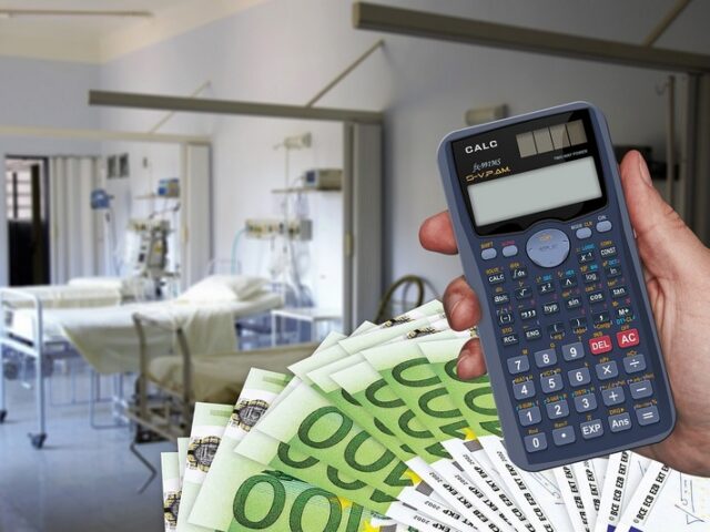 Zahl der Krankenhäuser mit defizitären Jahresabschlüssen steigt massiv, über ein Viertel von Insolvenz bedroht