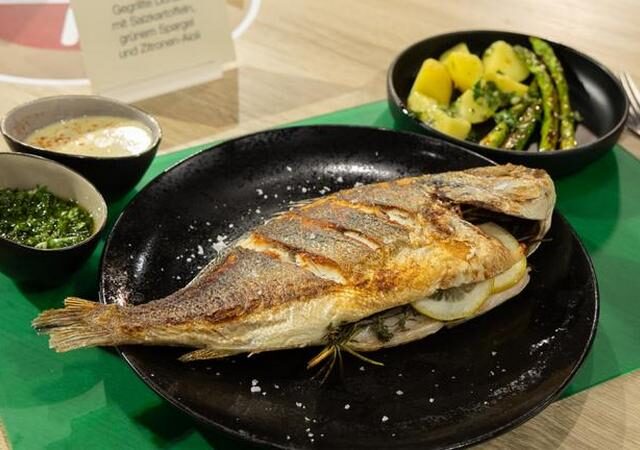 Die Küchenschlacht: Currywurst vs. Gegrillte Dorade vom 11. Juli 2024