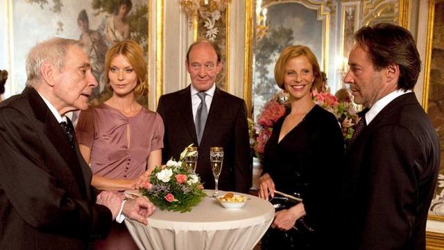 Krimi: Donna Leon – Schöner Schein (Das Erste 20:15 – 21:45 Uhr)