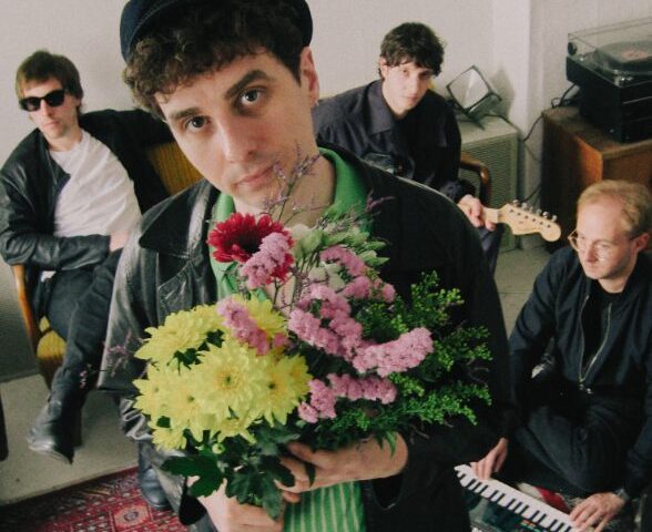 Isolation Berlin veröffentlichen ihre neue Single “Ratte”