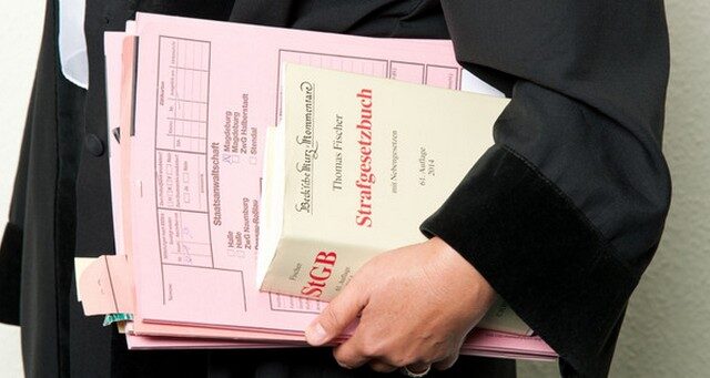 Staatsanwaltschaft Magdeburg ermittelt gegen Polizeischüler / Stahl er 13.000 Euro aus Polizeidienststelle?