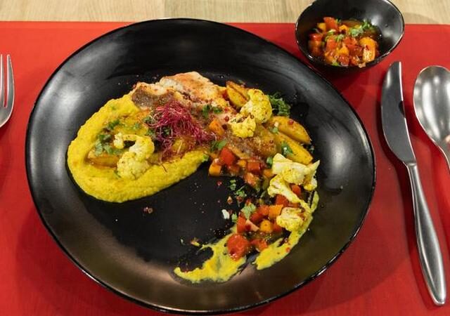 Die Küchenschlacht: Knurrhahn „en escabèche“ mit zweierlei Blumenkohl vom 16. August 2024