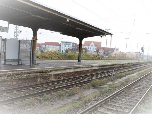 Deutsche Bahn erneuert Weichen im Bahnhof Schönebeck (Elbe) vom 17. August bis 23. September