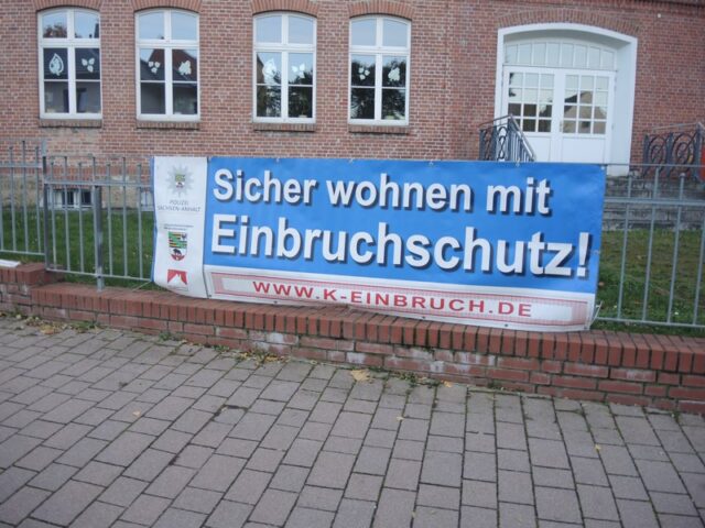 Wahlitzer Weg: Einbruch in Einfamilienhaus