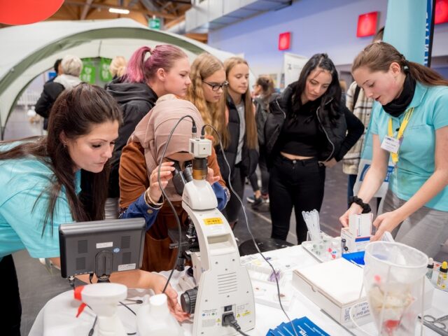 Firmen fahren zur Messe PERSPEKTIVEN am Wochenende in Magdeburg groß auf
