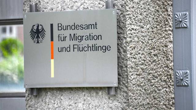 Ausländerzentralregister: Ausweisungen auf hohem Niveau