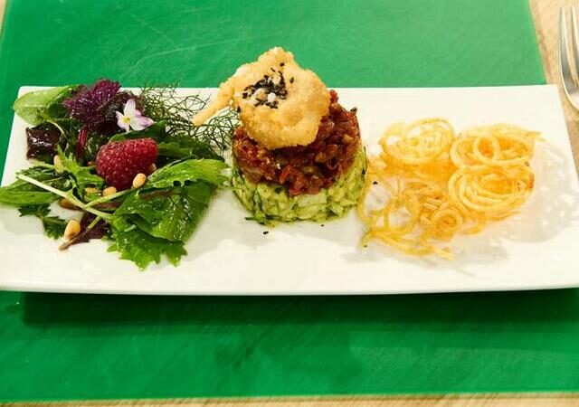 Die Küchenschlacht: Jakobsmuschel vs. Wildkräutersalat vom 24. September 2024