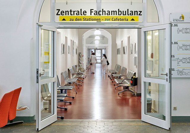 Krankenhaus St. Marienstift: Einladung zur Vernissage am 25. Oktober 2024 – Schülerinnen und Schüler des Geschwister-Scholl-Gymnasiums stellen aus
