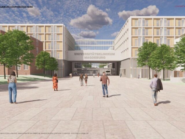 Haseloff bei Spatenstich für Zentralklinikum