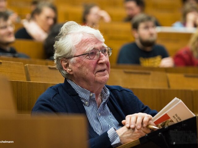 Droht ein „Autoritärer Kapitalismus?“ / Diskussionsabend am Dienstag mit dem Politikwissenschaftler Frank Deppe in der Stadtbibliothek Magdeburg