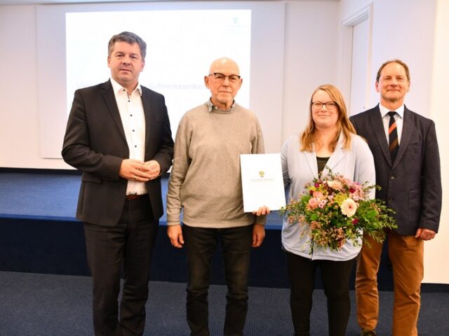 Für Tiere in Not: Minister Sven Schulze verleiht den Tierschutzpreis 2024 an engagierte Vereine in Sachsen-Anhalt