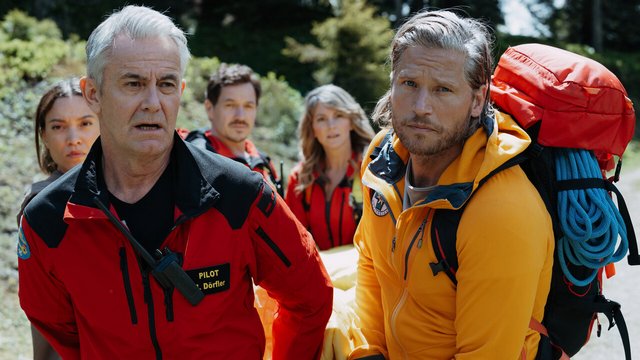 Neue Folgen der Bergwachtserie: Die Bergretter – Gipfelrausch (ZDF 20:15 – 21:45 Uhr)