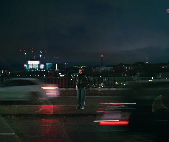 Ronja veröffentlicht ihre neue Single “Trauerspiel”