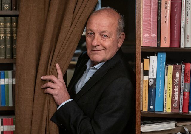 Krimi: Wilsberg – Unser tägliches Brot (ZDFneo  20:15 – 21:45 Uhr)