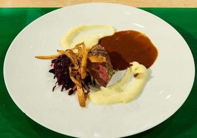 Die Küchenschlacht: Champignon-Tortellini vs. Hasenrücken vom 27. November 2024