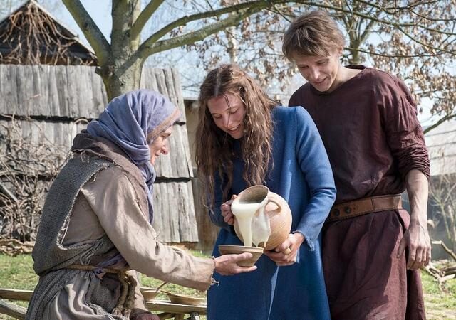 Märchenperlen: Der süße Brei (ZDF  10:15 – 11:40 Uhr)