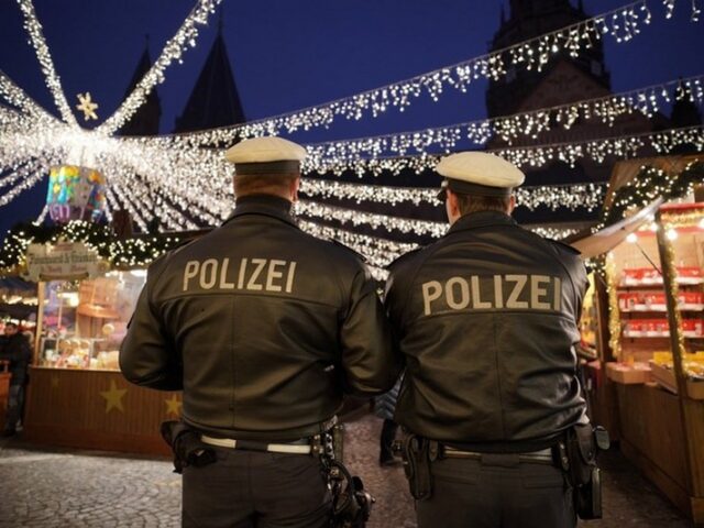 Durchsetzung des Messerverbots: Mehr Polizei auf Weihnachtsmärkten
