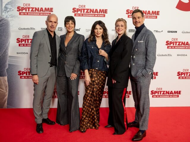 Vorweihnachtliches Familientreffen: DER SPITZNAME feiert Premiere in München / Ab Donnerstag im Magdeburger Kino