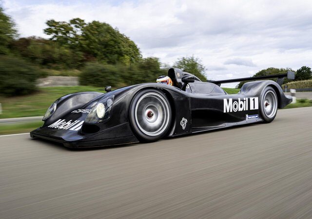 25 Jahre später: Porsche erweckt Rennwagen LMP 2000 zum Leben