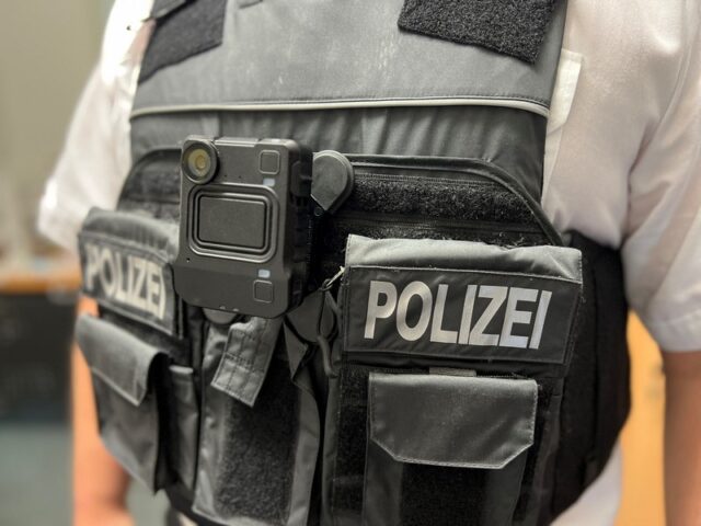 Ausstattung Polizei: Einführung der ersten Bodycams in der Landespolizei
