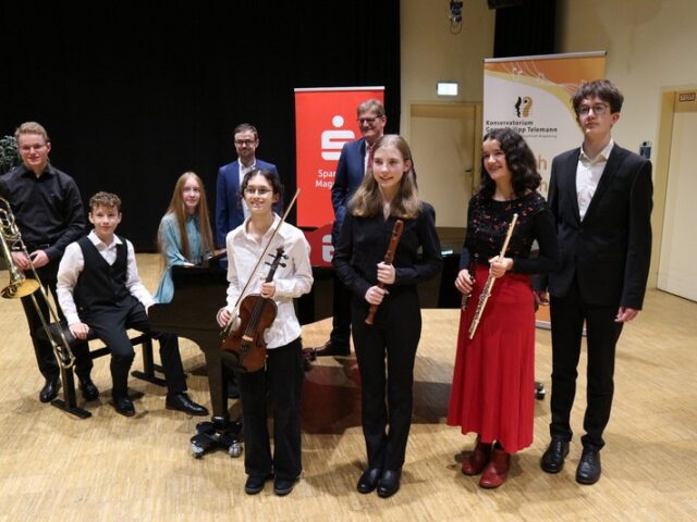Stipendien der Stiftung Kunst und Kultur der Stadtsparkasse Magdeburg für Schüler des Konservatoriums