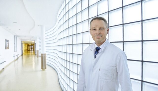 Einzigartig in Sachsen-Anhalt: Urologen lassen vergrößerte Prostata mit heißem Wasserdampf schrumpfen und lindern Harnprobleme