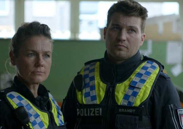 Krimiserie: Notruf Hafenkante – Er hat den Tod verdient (ZDF 19:25 – 20:15 Uhr)