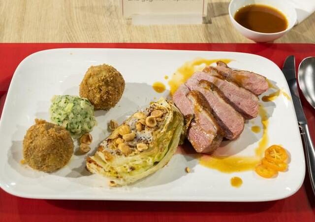 Die Küchenschlacht: Entenbrust mit Semmelknödel vom 06. Dezember 2024