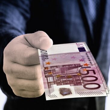 Vorgezogene Bundestagswahl: Parteispenden nehmen stark zu