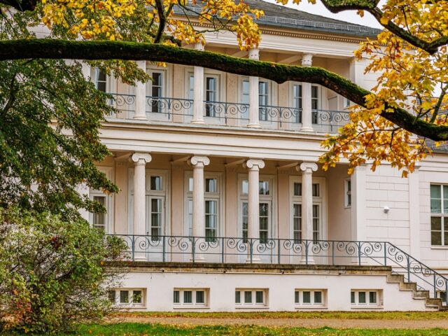 Eröffnung Fotoausstellung im Gesellschaftshaus: Klosterbergegarten durch die Linse gesehen