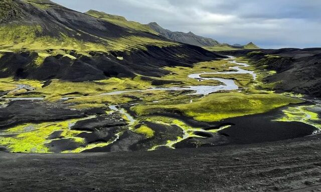 Dokumentarfilm: Island – Reise zum Ursprung der Erde (Arte  20:15 – 21:45 Uhr)