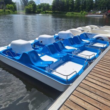 Drei neue Boote verstärken den Bootsverleih / Christi Himmelfahrt im Stadtpark Rotehorn