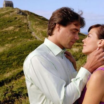 Herzkino am Samstag: Rosamunde Pilcher – Lass es Liebe sein (ZDF 13:40 – 15:10 Uhr)