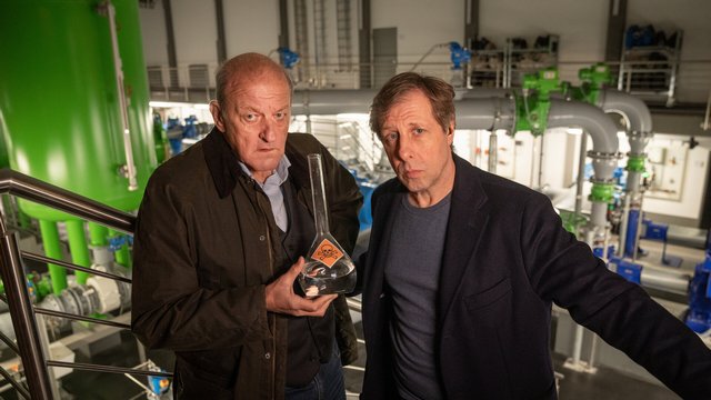 Krimi: Wilsberg – Mit allen Wassern gewaschen (ZDF 20:15 – 21:45 Uhr)