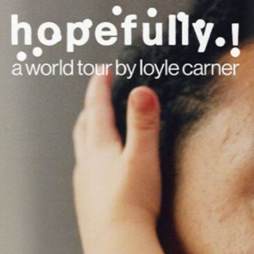 Loyle Carner kündigt sein neues Album “hopefully !” und Live-Tournee an!